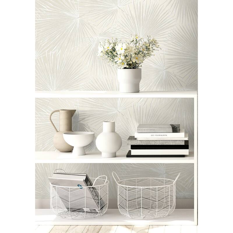 Seabrook Designs Elvis Palms Non-Woven Unpasted Wallpaper