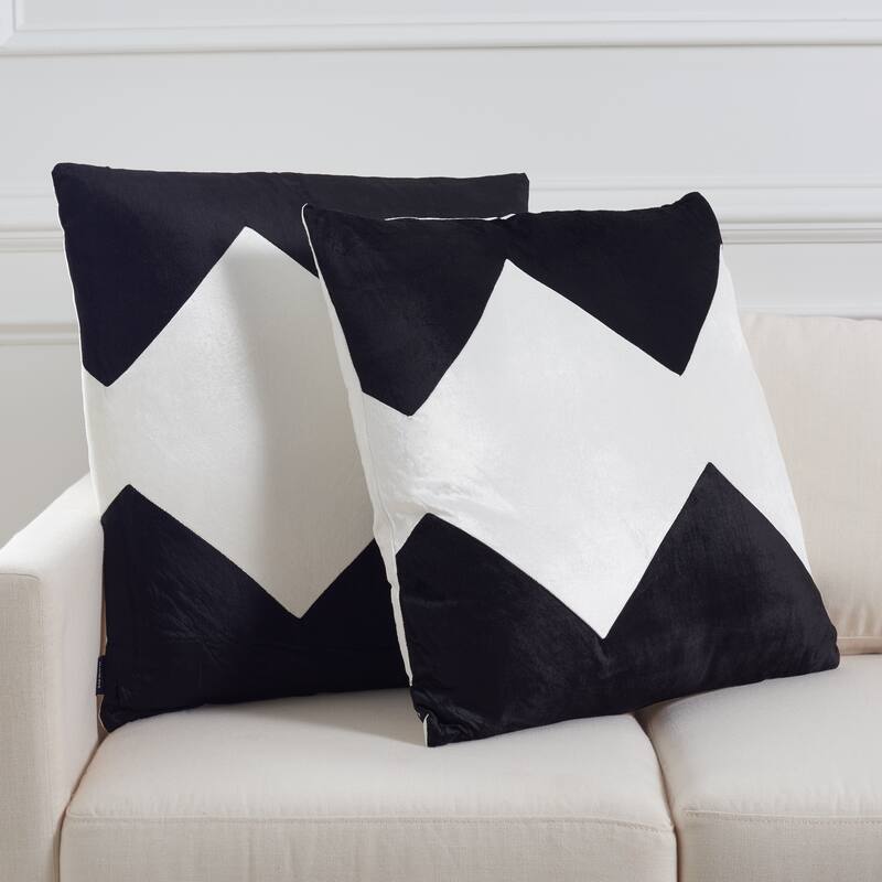 SAFAVIEH Couture Metje Pillow (Set of 2) - Black/ Ivory - 22Wx22L