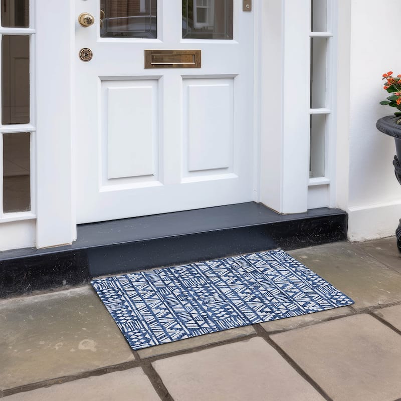 Machine Washable Indoor/ Outdoor Chantille Boho Tribal Rug - Navy - 1'8" x 2'6"
