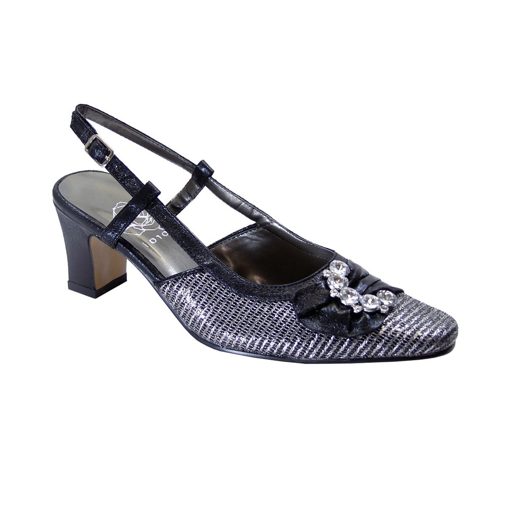 white heels wide width