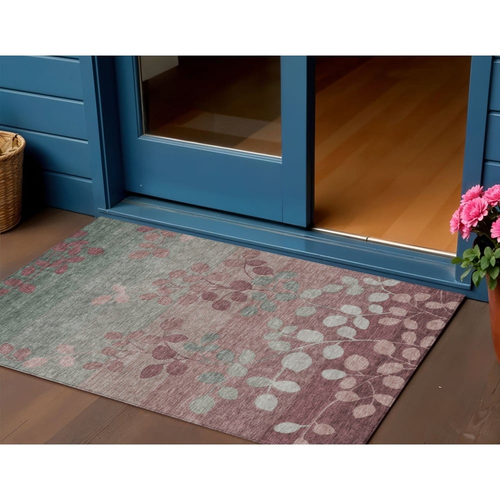 HomeRoots Floral Transitional Rectangle Outdoor Rug