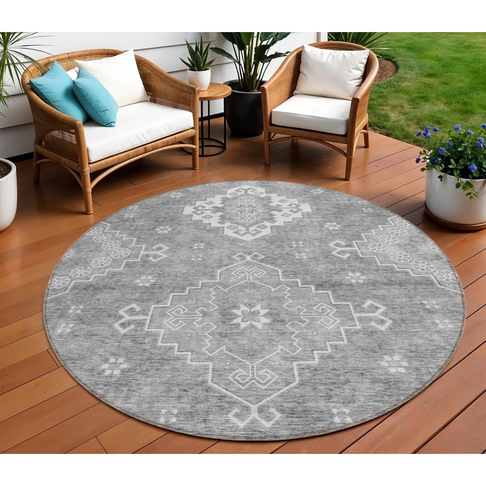 HomeRoots Medallion Traditional Rectangle Outdoor Rug