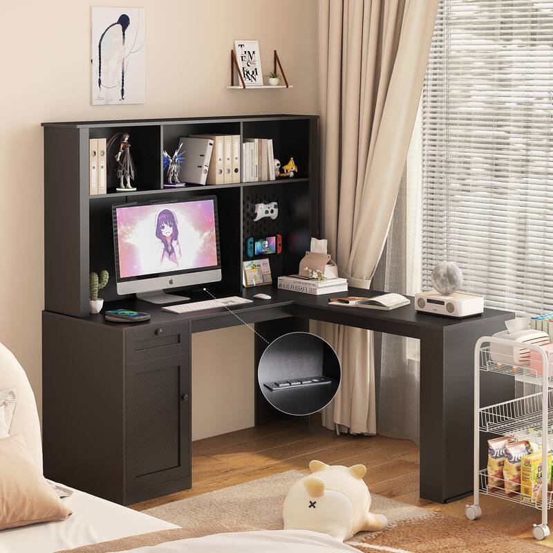 Modern L Shaped Computer Desk with Charging Station and Storage Shelf, for Home Office or Study Room Use