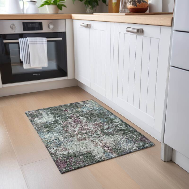 Machine Washable Indoor/ Outdoor Chantille Vintage Damask Rug