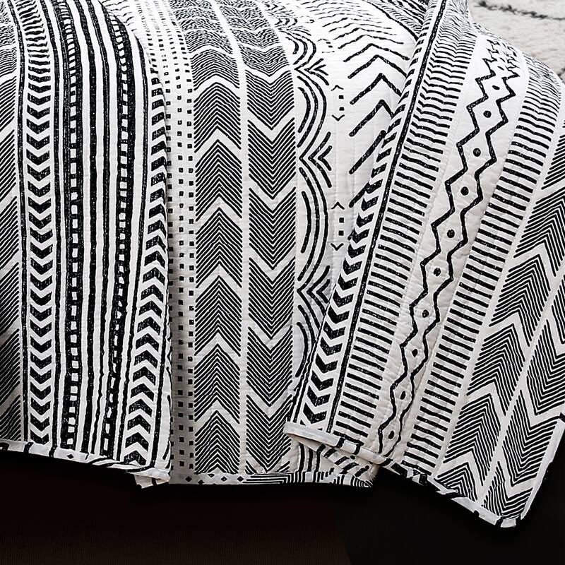 Lush Decor Hygge Geometric Pattern 3-piece Quilt Set