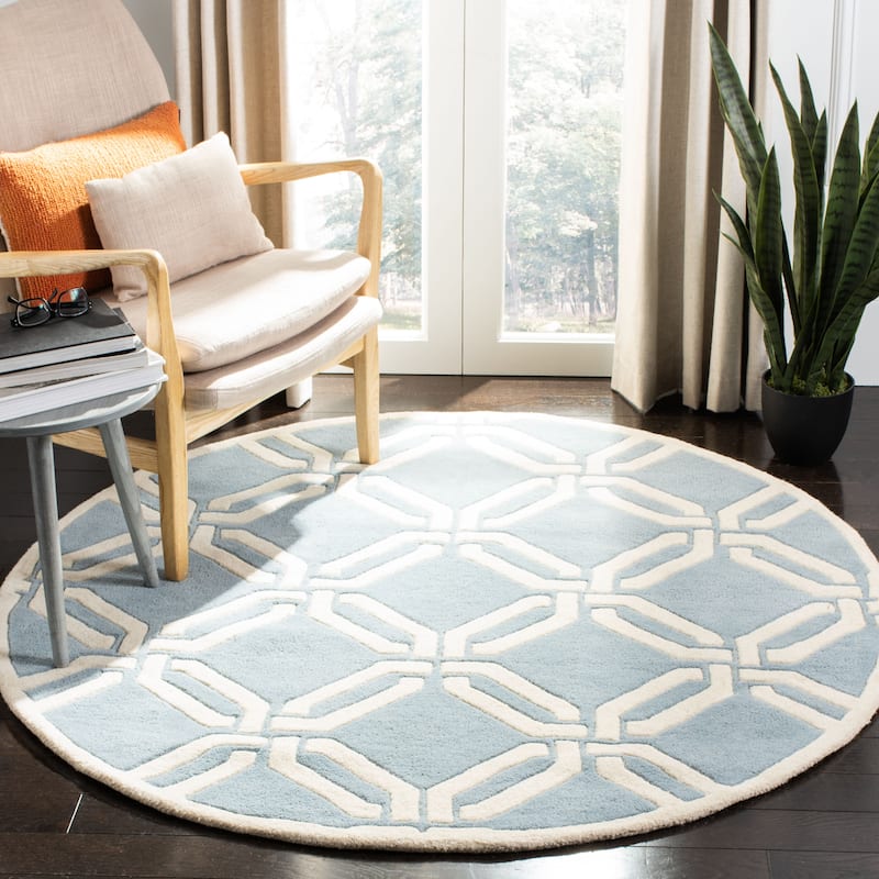 SAFAVIEH Handmade Chatham Jablenka Modern Wool Rug