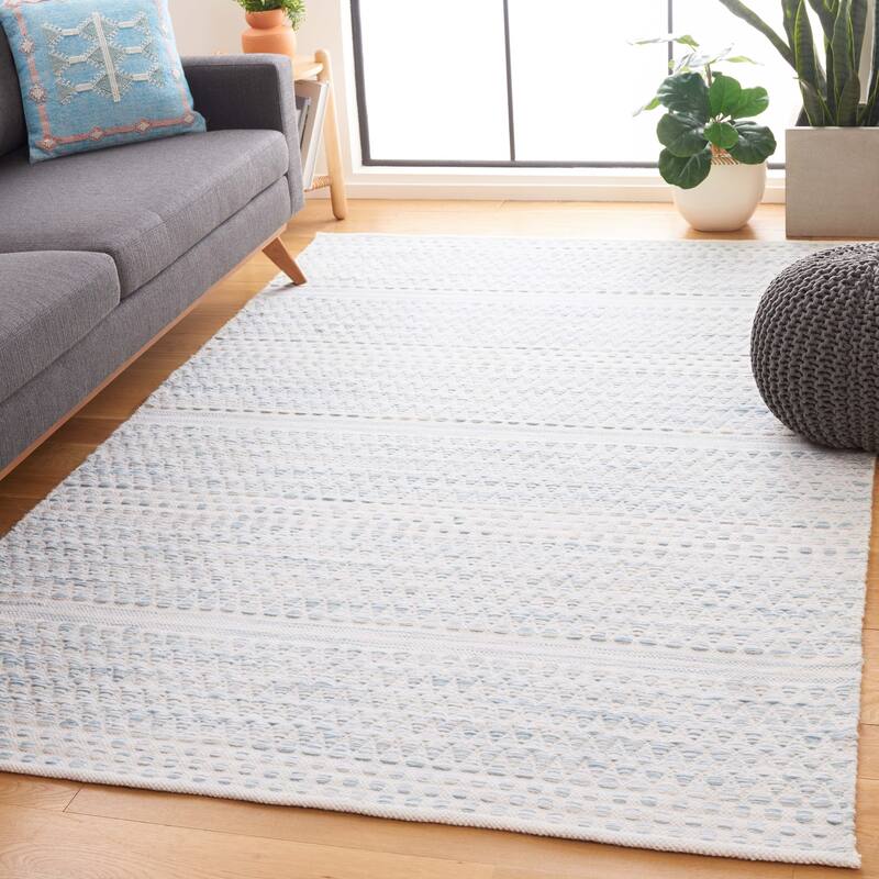 SAFAVIEH Handmade Kilim Gilberte Boho Geometric Wool Rug - 8' x 10' - Ivory/Light Blue