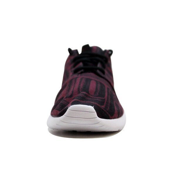 maroon and black nike roshe