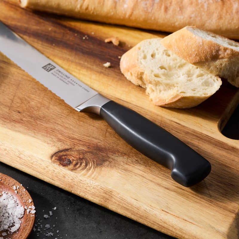 ZWILLING Four Star 9-inch Z15 Country Bread Knife