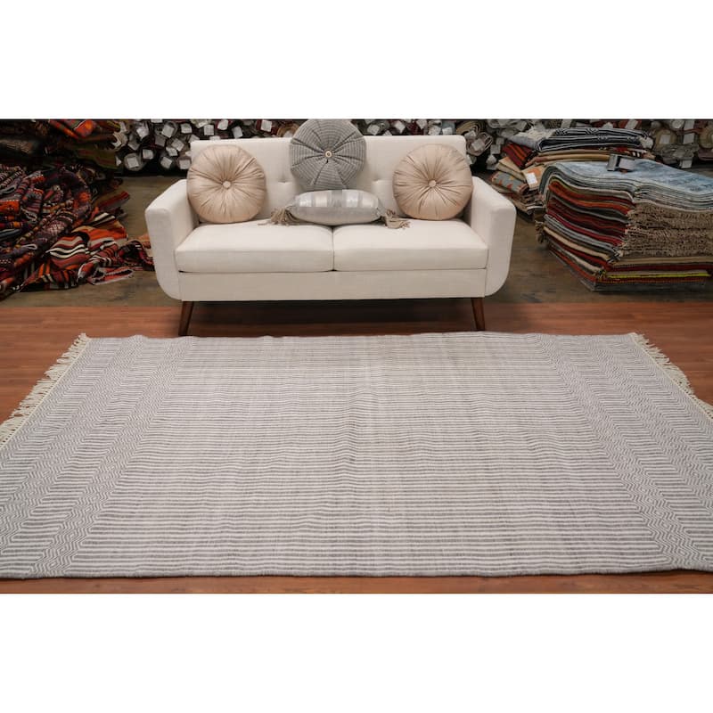 Hand Woven Oriental 100% Wool Carpet Traditional Geometric Beige & Ivories Durrie-Kilim Area Rug - 8' 3'' X 5' 1''