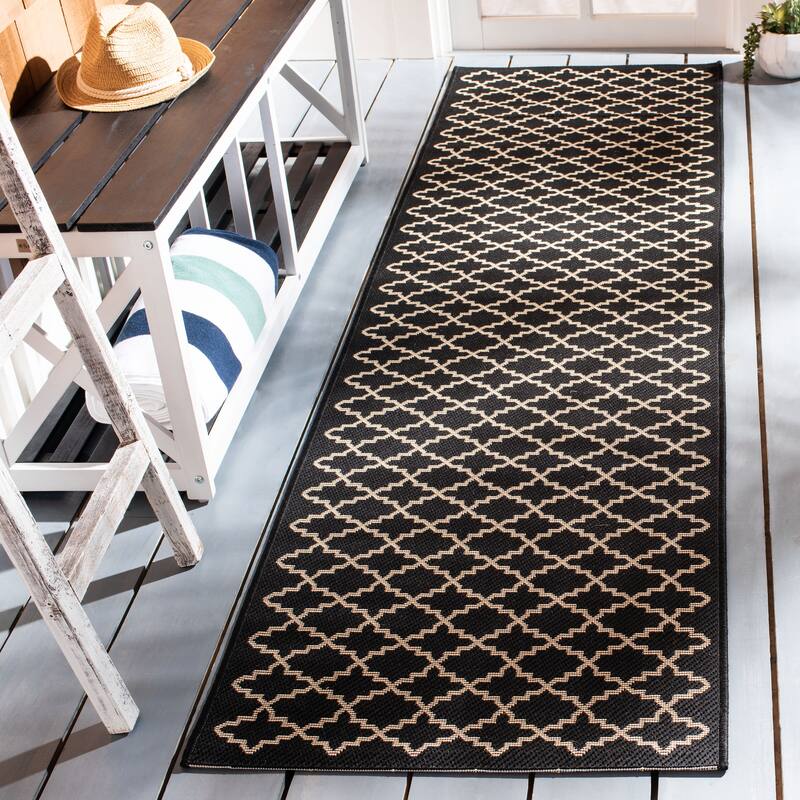 SAFAVIEH Courtyard Gerdi Indoor/ Outdoor Patio Backyard Rug - 2'3" x 8' Runner - Black/Beige