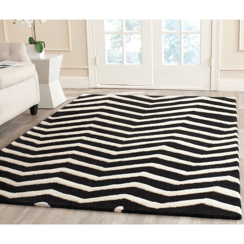SAFAVIEH Handmade Cambridge Terttu Chevron Wool Rug - 3' x 5' - Black/Ivory