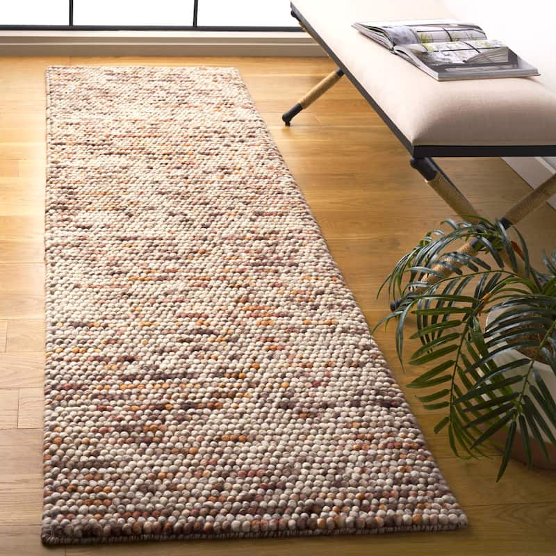 SAFAVIEH Handmade Natura Gonnie Wool Rug