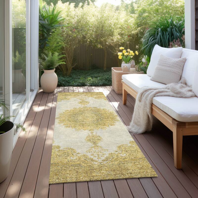 Machine Washable Indoor/ Outdoor Vintage Traditional Chantille Rug - Gold - 2'3" x 7'6"