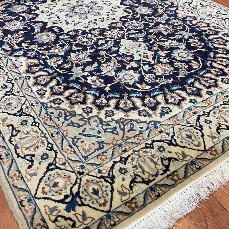 HERAT ORIENTAL Handmade Nain Wool & Silk Rug - 4' x 6'10"