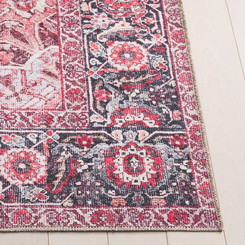 SAFAVIEH Vintage Bozhdana Serapi Machine Washable Slip Resistant Rug