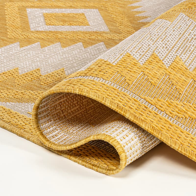 JONATHAN Y Aimee Geometric Moroccan Diamond Black/Cream Indoor/Outdoor Area Rug