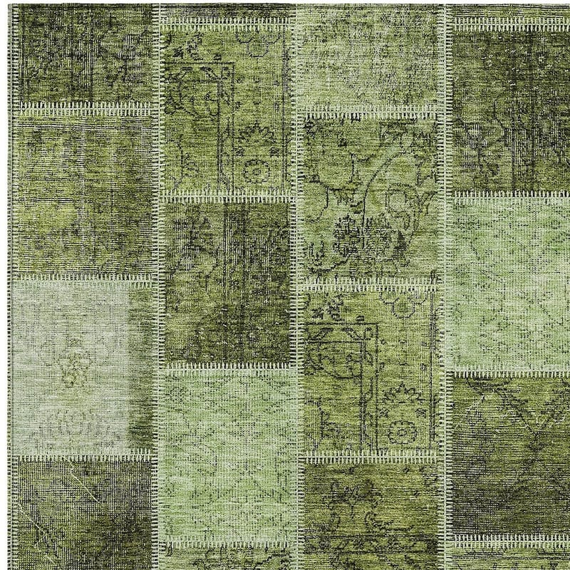 HomeRoots Patchwork Transitional Rectangle Outdoor Rug