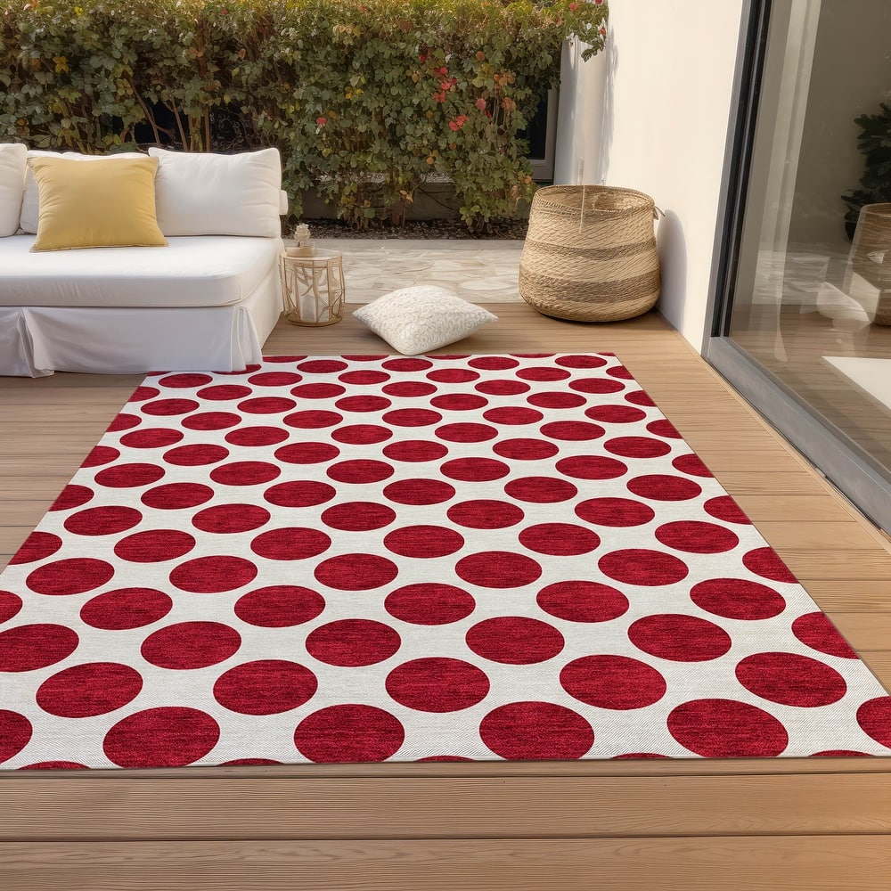 Machine Washable Indoor/ Outdoor Polka Dots Chantille Rug