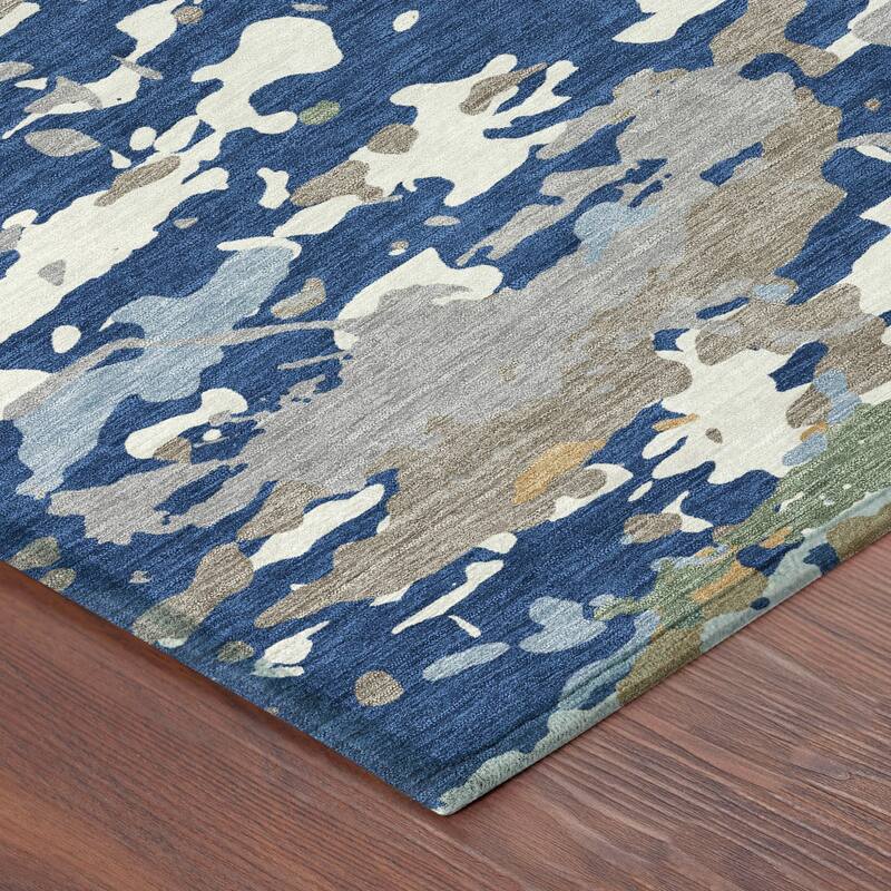Machine Washable Indoor/ Outdoor Modern Calhan Chantille Rug