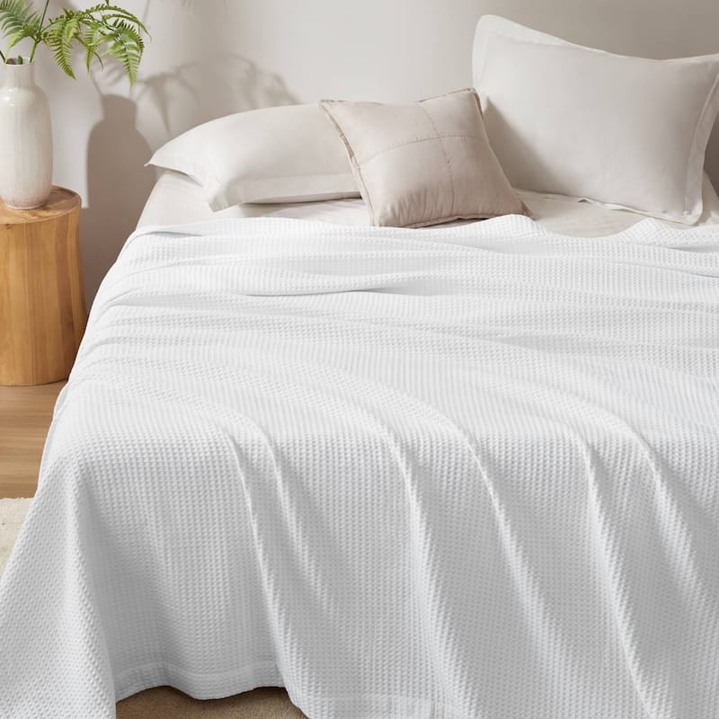 Madison Park Waffle Weave Cotton Blanket