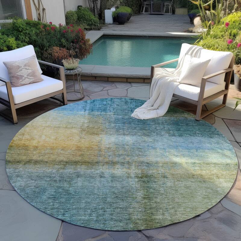 Machine Washable Indoor/ Outdoor Abstract Ombre Chantille Rug