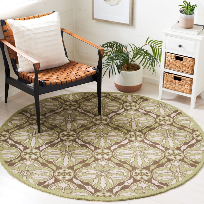 SAFAVIEH Handmade Chelsea Faiga French Country Wool Rug - 5'6" Round - Brown/Green