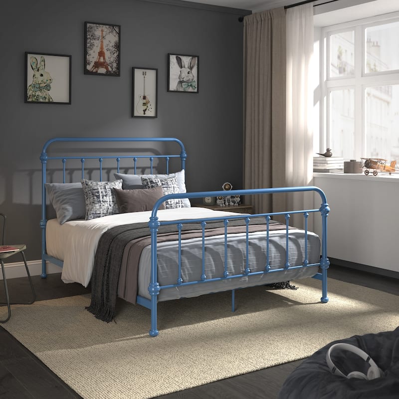 Vilnius Antique Graceful Victorian Iron Metal Bed