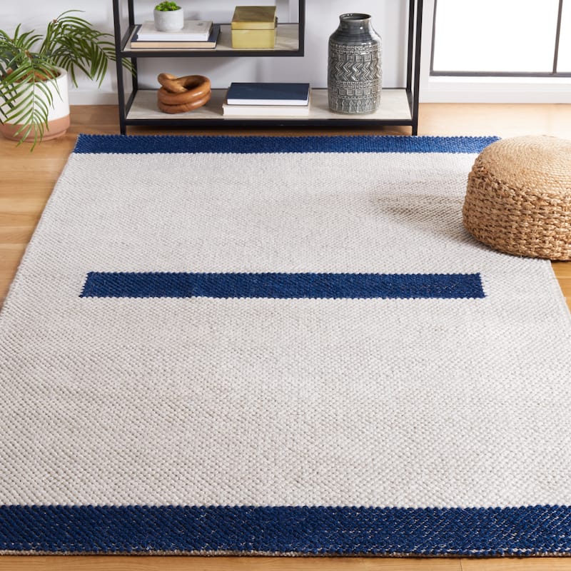 SAFAVIEH Handmade Natura Vroni Transitional Wool Rug - 3' x 5' - Ivory/Navy
