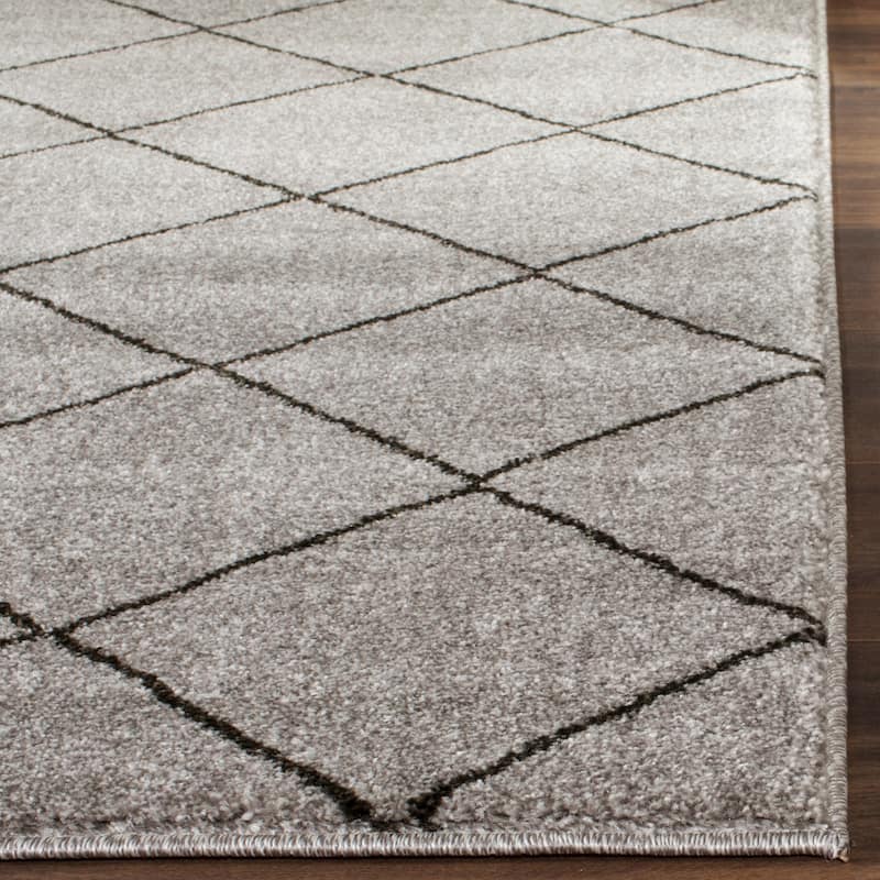 SAFAVIEH Tunisia Ellada Southwestern Rug