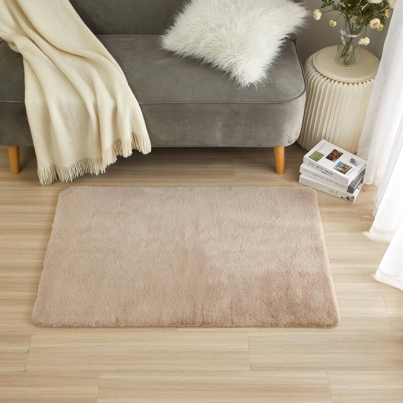 Nanshing Moira Solid Color Soft Shag Accent Rug - 30" x 46"