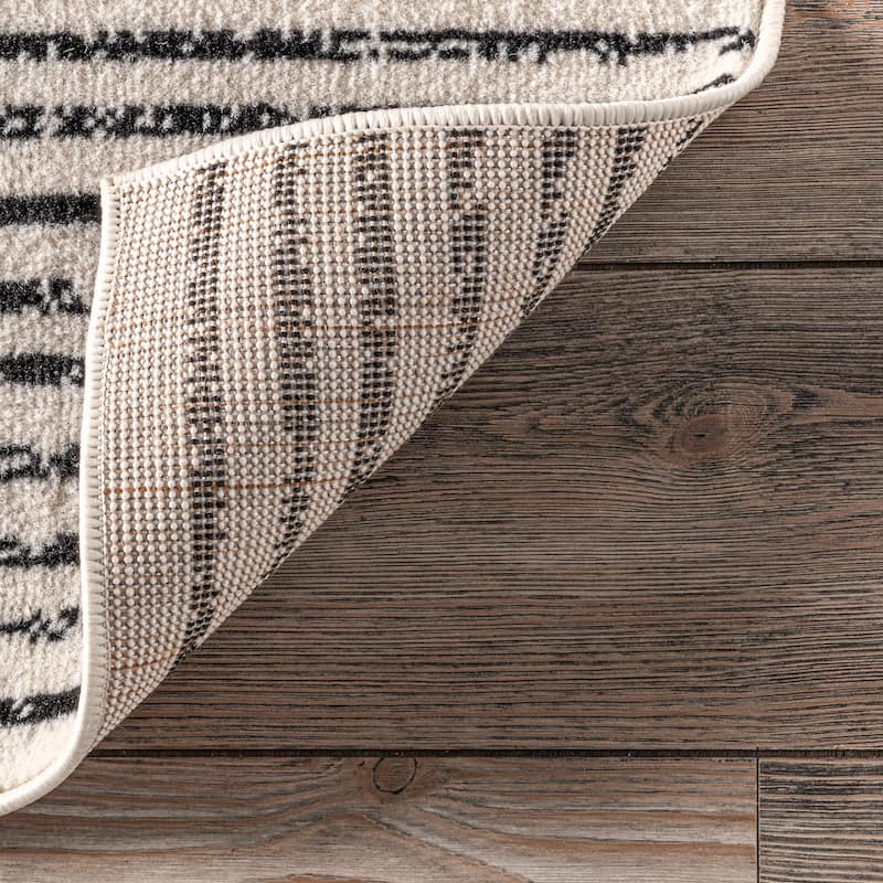 Nuloom Romina Diamond Stripes Area Rug
