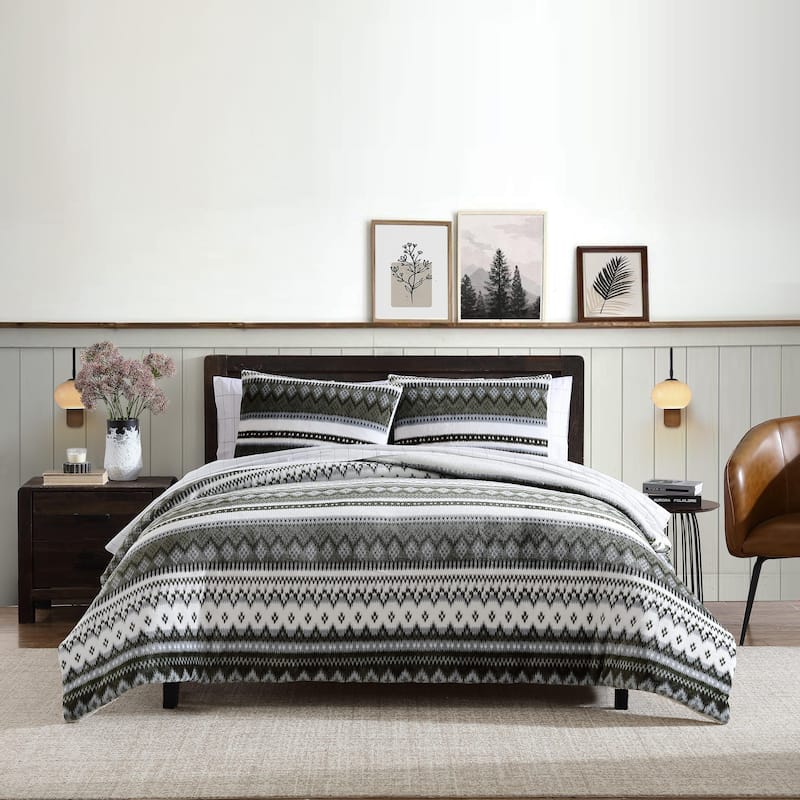 Eddie Bauer Shelton Fair Isle Plush Reversible Comforter Set