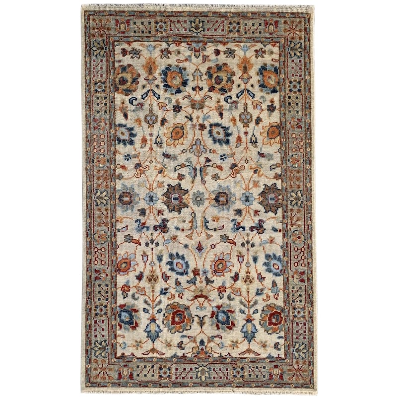 Beige Traditional Classic Oriental Design Area Rug - Elegant and Timeless Design - 6' x 9'