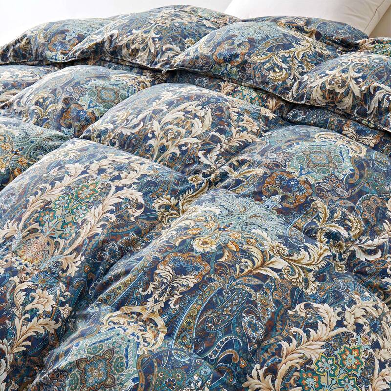 Heavyweight Paisley Floral Printed White Goose Feather Comforter for Winter