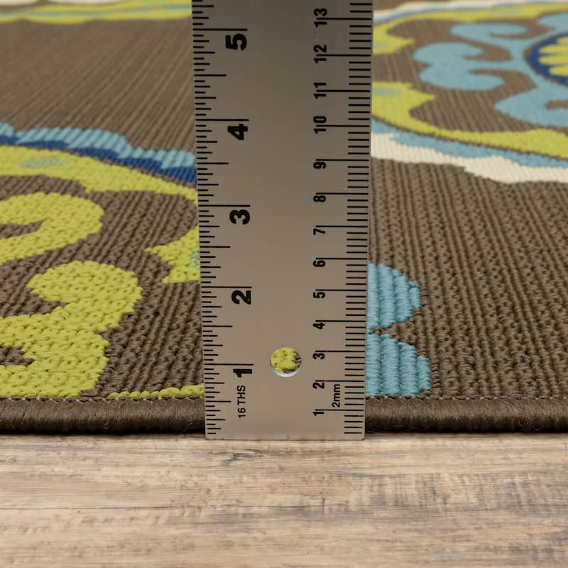 Vista Home Catalina Floral Medallions Indoor/ Outdoor Area Rug--