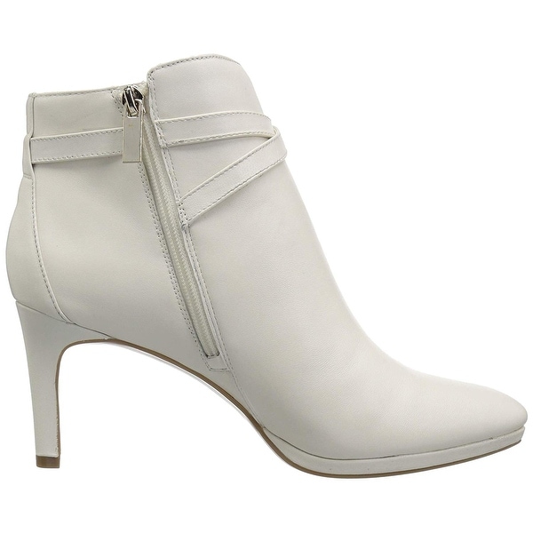 bandolino baruffi bootie
