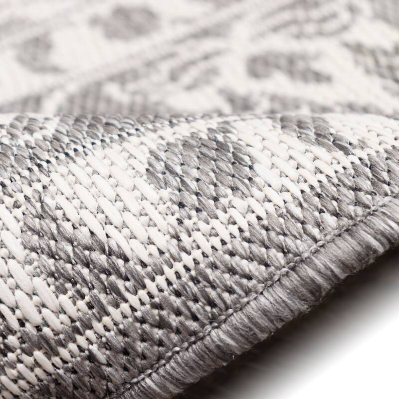 Liora Manne Malibu Kashan Indoor/Outdoor Rug