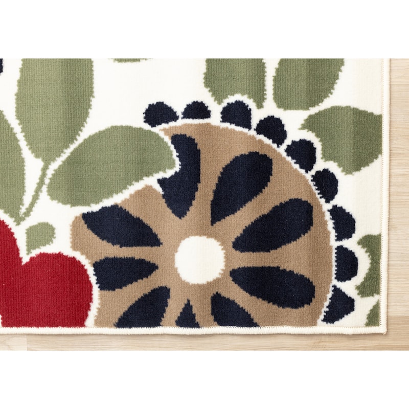 Florence Collection - Multi-Coloured Floral Indoor Area Rug - 4'7" x 6'7"