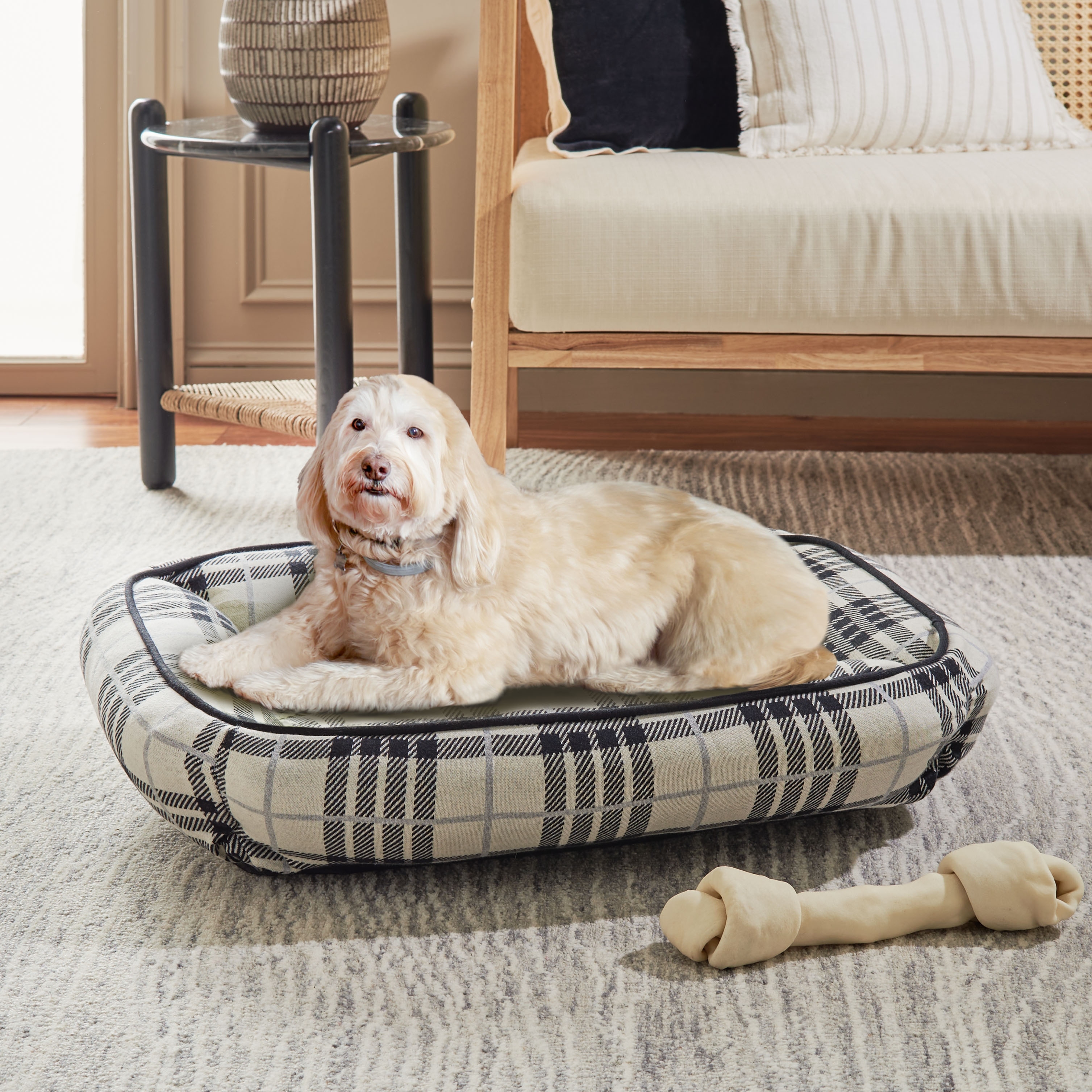 SAFAVIEH Pet Collection Adair Dog Bed