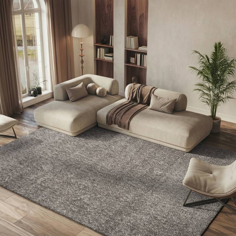 SAFAVIEH Madrid Shag Soledad Solid 2-inch Thick Rug