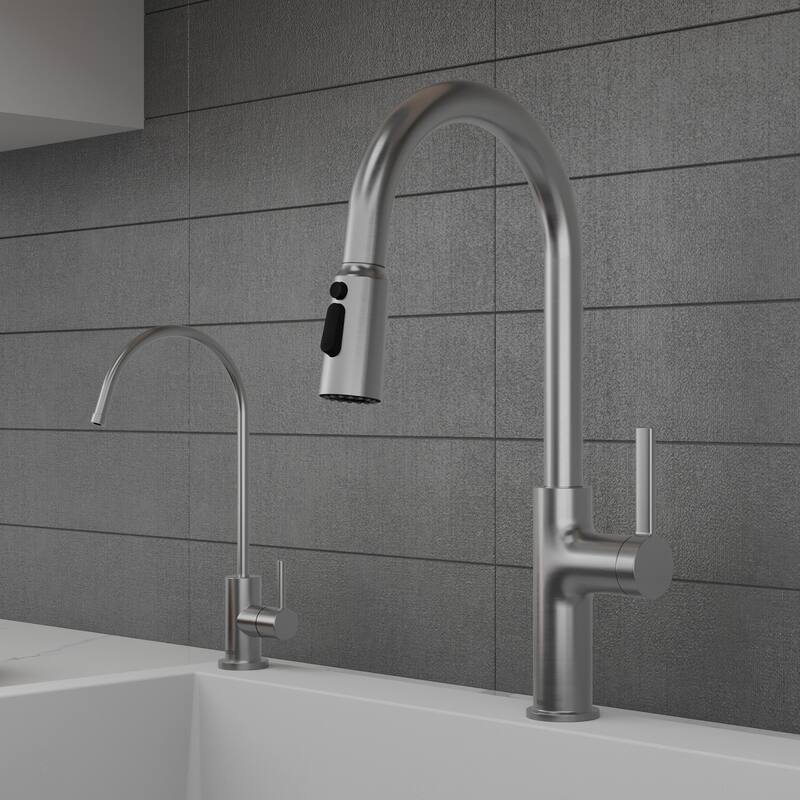 Karran Stalbridge Single Handle Pull-Down Sprayer Kitchen Faucet