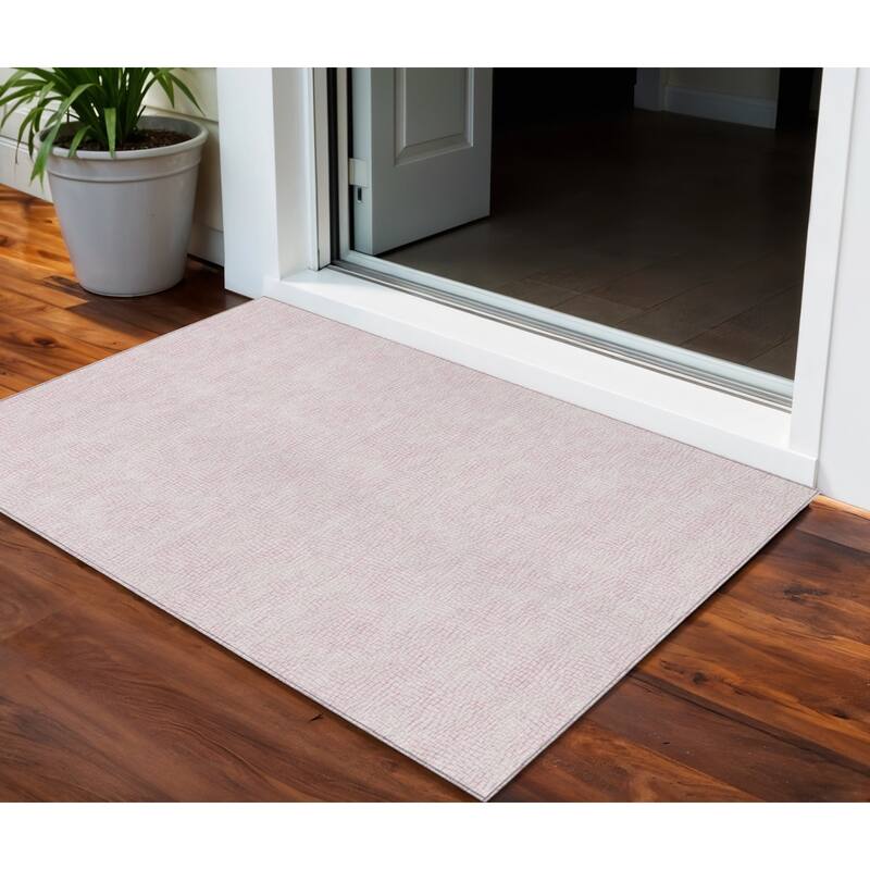 HomeRoots Geometric Transitional Rectangle Outdoor Rug - 3' x 5'