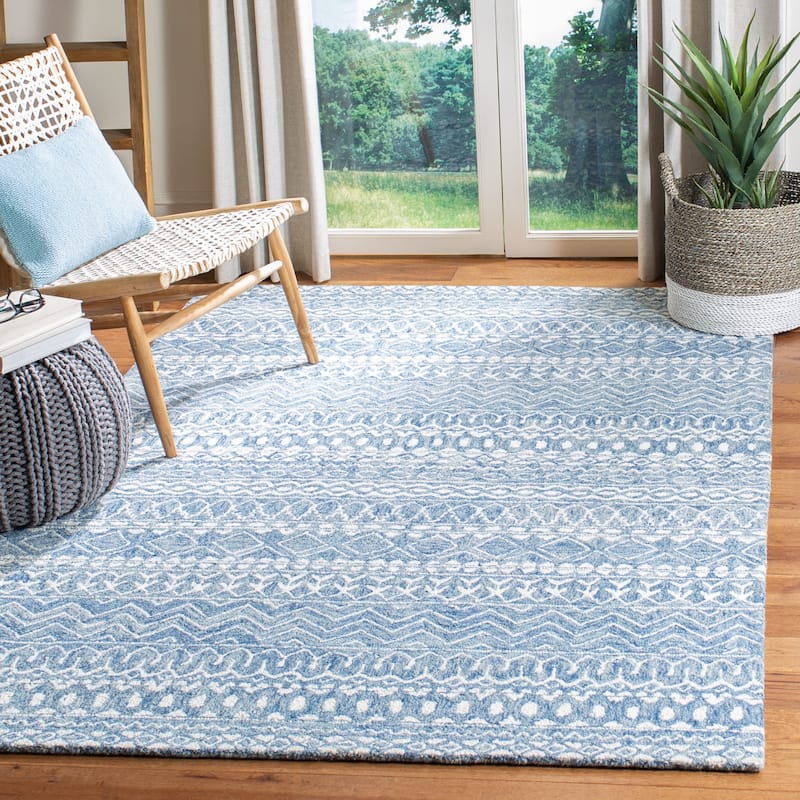 SAFAVIEH, Handmade Micro-Loop Fedosia Wool Rug - 3' x 5' - Blue/Ivory