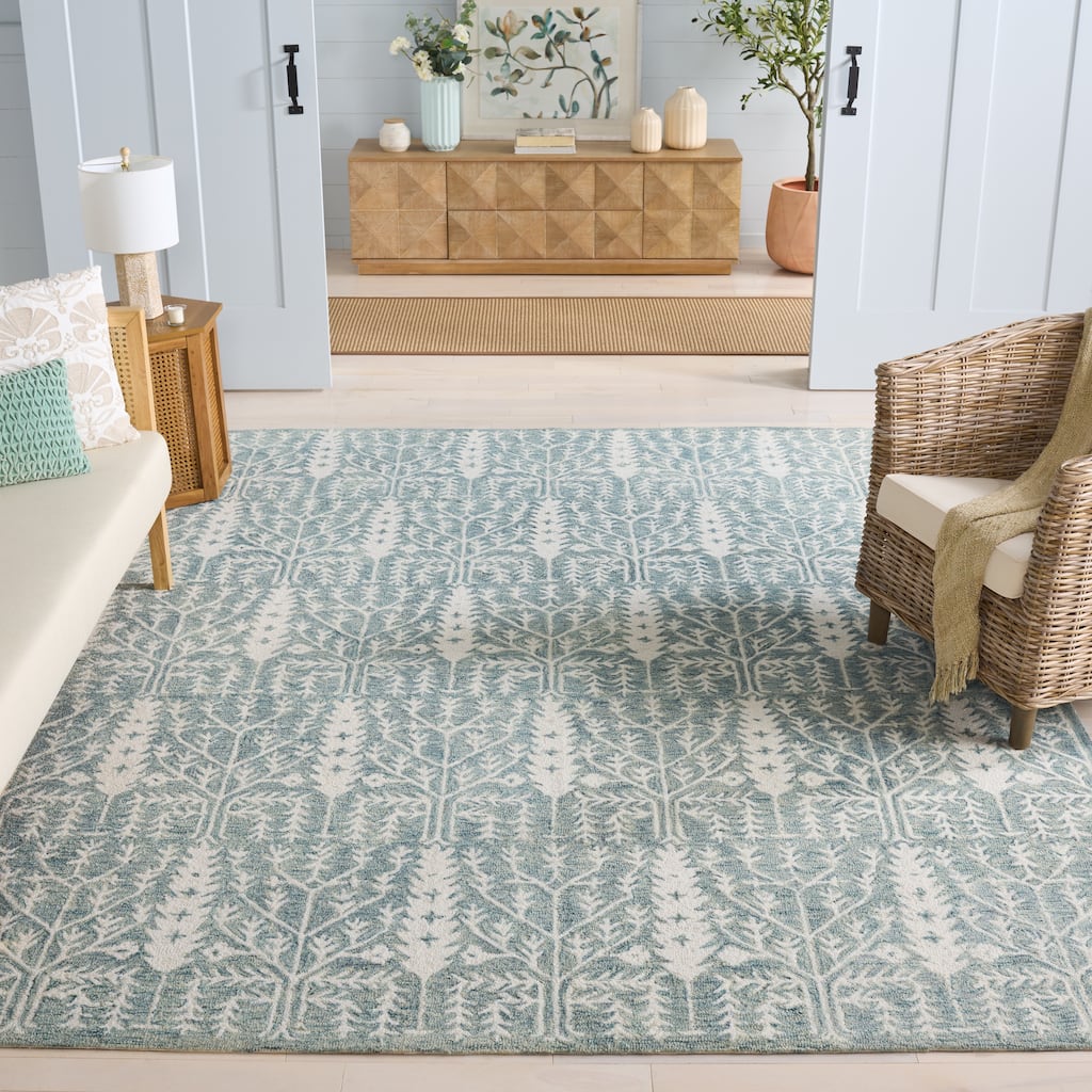SAFAVIEH Handmade Jardin Timotea Wool Rug
