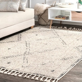 Nuloom Camilla Moroccan Tassel Area Rug