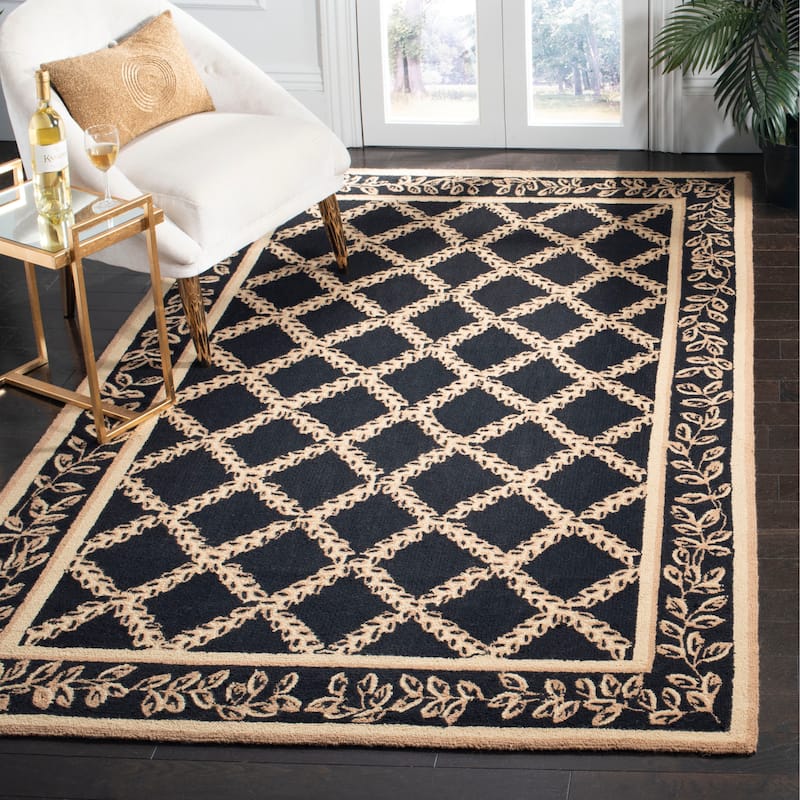 SAFAVIEH Handmade Chelsea Kimber Trellis French Country Wool Rug