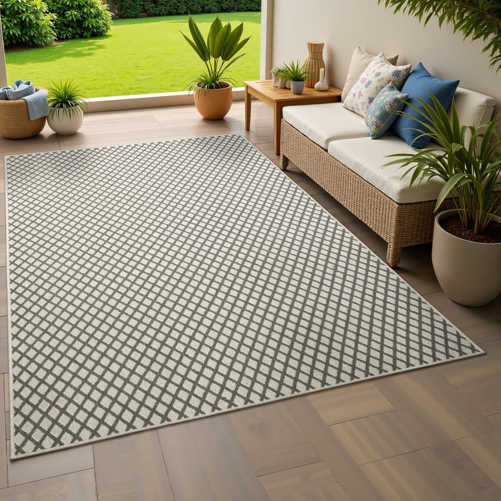 Vista Home Talcot Diamond Relief Gray Indoor/ Outdoor Area Rug