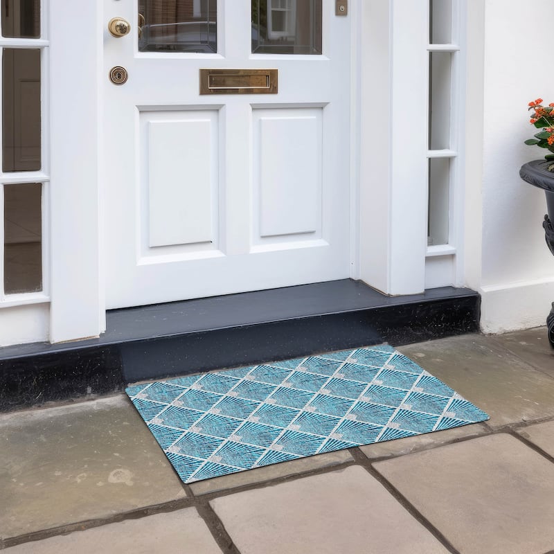 Machine Washable Indoor/ Outdoor Chantille Modern Shells Rug - Teal - 1'8" x 2'6"
