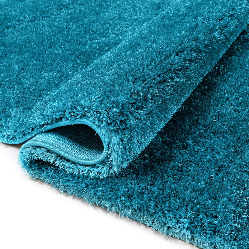 Well Woven Feather Liza Solid Shag Area Rug